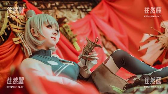 渊秧 渊秧最新美脚写真合集:我发现她的小鞋子也在流行呢!