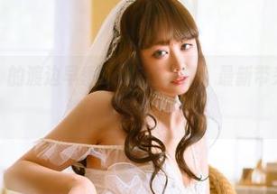 “婚纱”的渡边早季Saki作品集,最新带来一抹浪漫,安静但撩人。