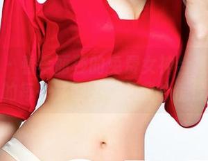 爱尤物 – 看李丽莎的免费女神合集：她脚下的每一寸画面都让我心慌慌。