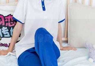 物恋传媒 – 走进小竹的浴室：在线图集，湿身新体验