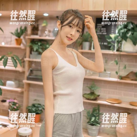 王羽杉 看王羽杉的圣诞特辑,就像在和节日的气氛来一场缠绵