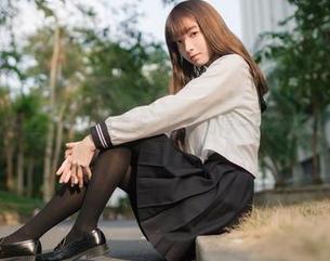 当祖木子的白丝少女迎面走来，图包的每一张都在说‘冲鸭’！