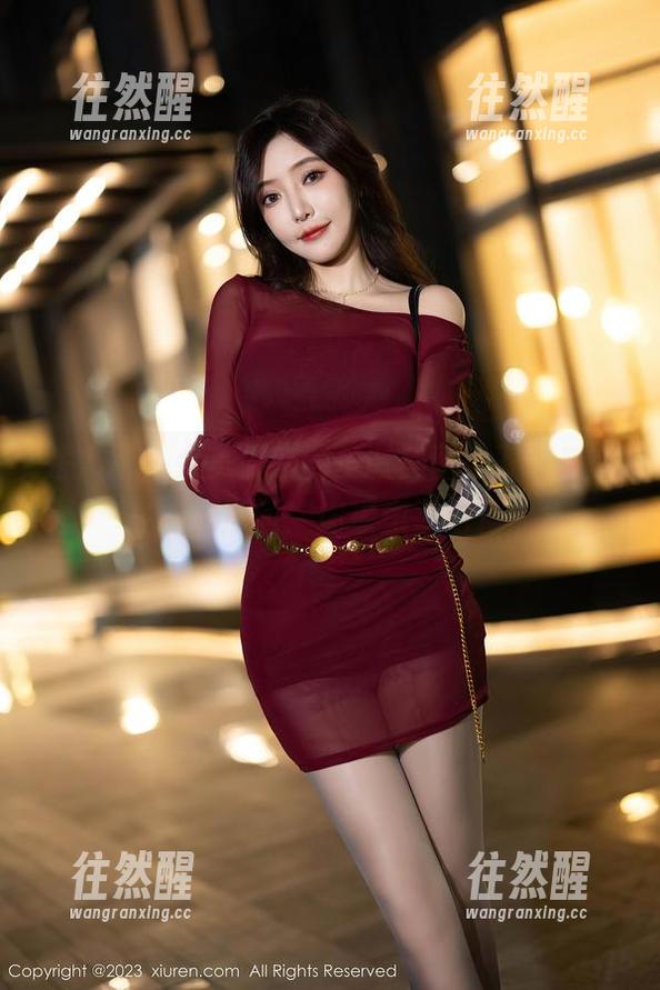 秀人网-大美媚京 秀人网 - 大美媚京的圣诞美图,下载后必被东尼问:你撞鬼了吧?