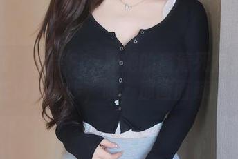 秀人网 – 奈奈Fox和她的高清死库水像是在海底散步，哦，那画面辣眼睛