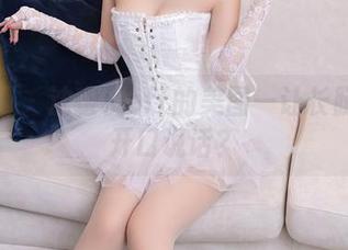 秀人网 – 沈蜜桃off的美图—让长腿自己开口说话？