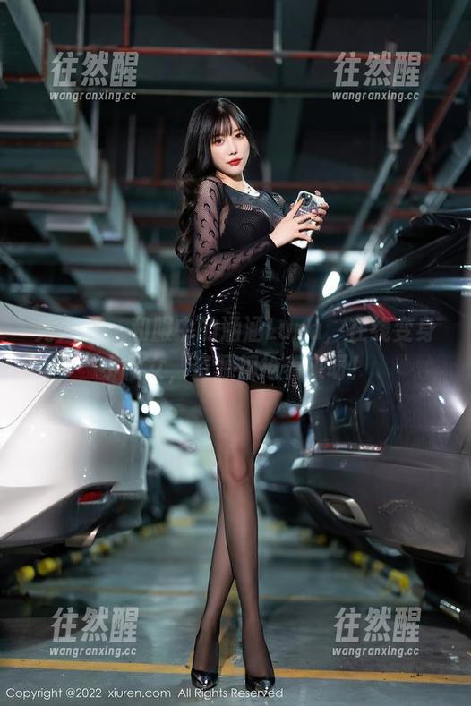 秀人网-涵涵Luna 秀人网 - 和服中的涵涵Luna,在线变身小仙女,资源都抢着来呀!