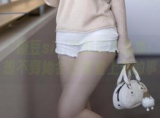 秀人网 – 糖豆sisi的制服作品集：你绝对想不到她会在课堂上做的事