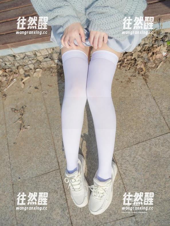 紧急企划 - 厨娘见希，福利图片太能引人遐想了吧