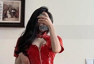 微密圈 – 轻盈的水波：随纪念小小v畅游死库水写真图册的神秘