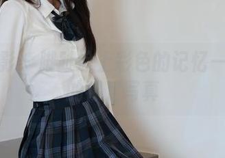 绮梦摄影 – 脚趾涂上彩色的记忆——木木的裸足写真