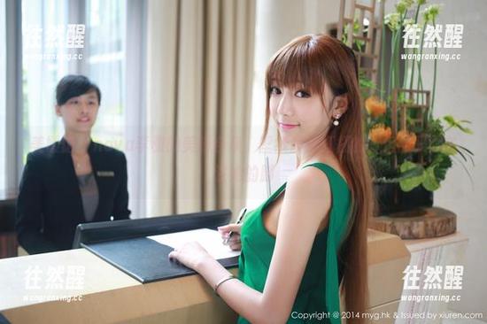 美媛馆-nova李雅 美媛馆 - nova李雅的美脚合集,壁纸质量杠杠的,但我只想关注她的脚