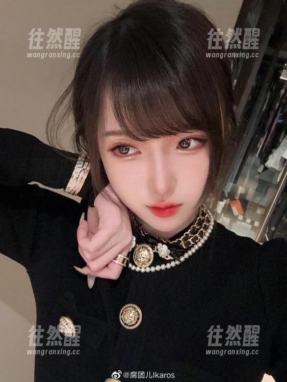 腐团儿Ikaros 当腐团儿Ikaros遇上风女——这一组写真,刚开始以为是风中的落叶,结果是满满资源!
