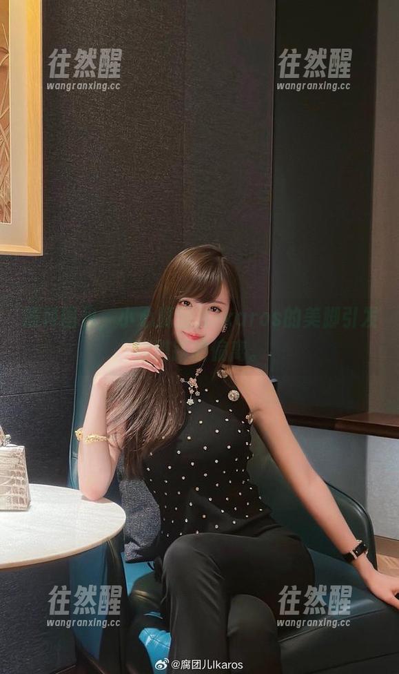 腐团儿Ikaros 福利图包,小心腐团儿Ikaros的美脚引发你道路的偏离。