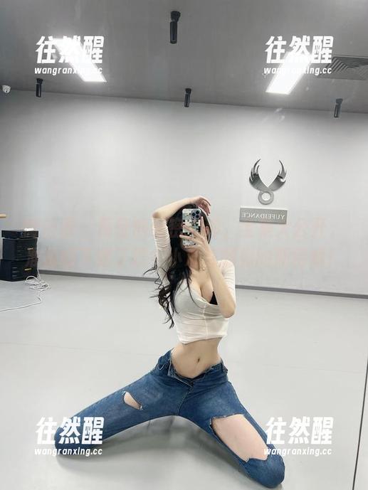 葛征 微密圈 - 葛征的秘密炸弹,全集大公开,准备好下载了没?小心炸翻你的期待哦!