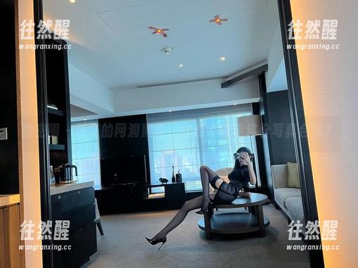 微密圈 - 葛征的网洞黑丝，你敢不敢看这份写真合集？