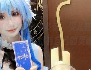 制服写真也能说出很多话，贝儿酱Miki的每张图片似乎都有自己的灵魂。