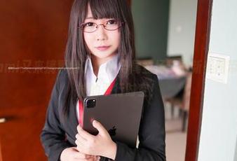 铭铭kizami又来搞事情了！双马尾登场，最新美图带你进入姐妹的平行时空！