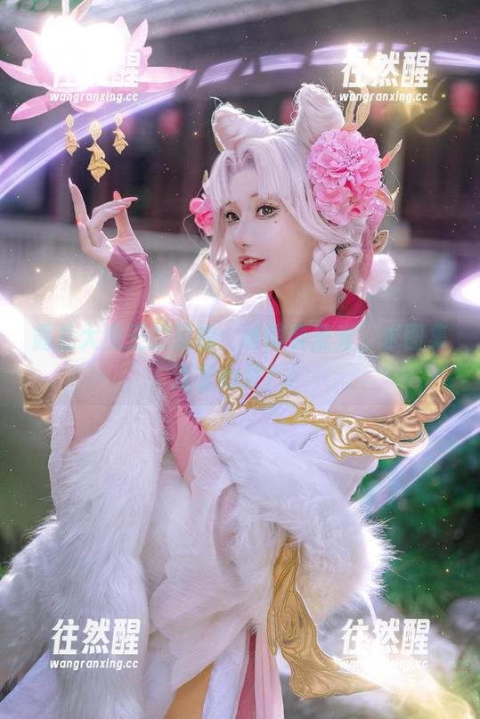 露儿大魔王 露儿大魔王的旅拍:谁需要圣光,求图集直击心灵?!