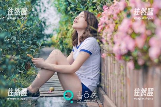 青豆客 - 宛恩miyu自拍合集：镜头里的小心机，谁还在意角度？