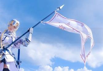 青青子Js和她的“礼服贞德”,私拍里的小顽皮