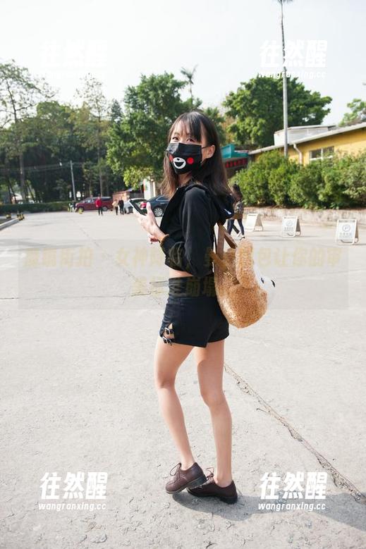 魔镜街拍 - 女神降临，曼曼图包让你的审美标准崩塌。