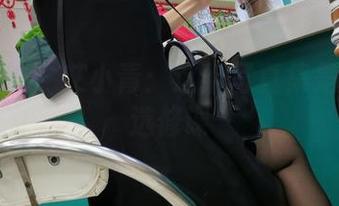 魔镜街拍 – 艾小青：这组写真集是少女的选修课
