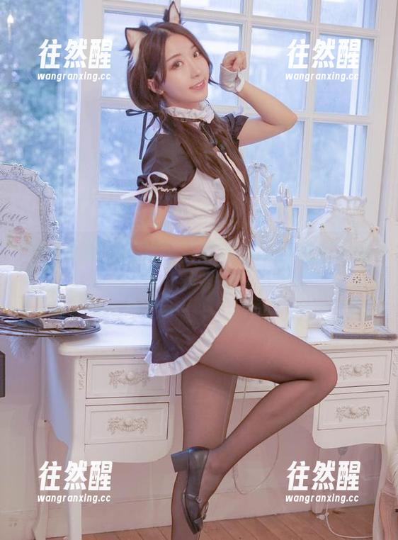 每一张黑川的原图都能当壁纸，尤其是这身温泉浴衣！