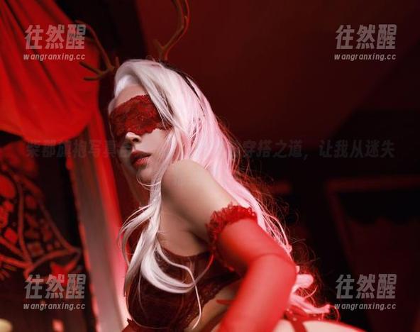 柴郡旗袍写真合集，黑白御猫的穿搭之道，让我从迷失拖到爱上！